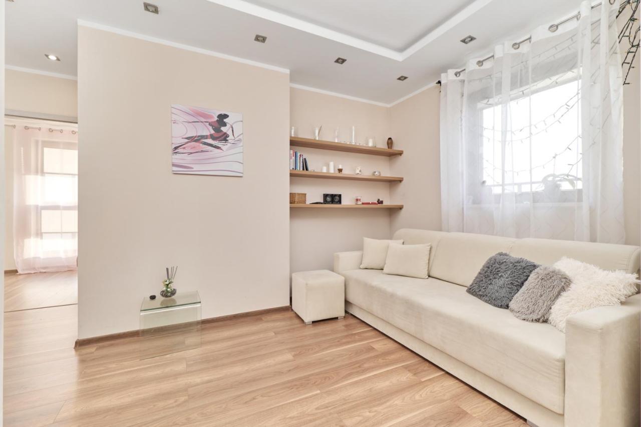 Apartment Wroclaw Krakowska With Balcony And Free Garage By Noclegi Renters Esterno foto