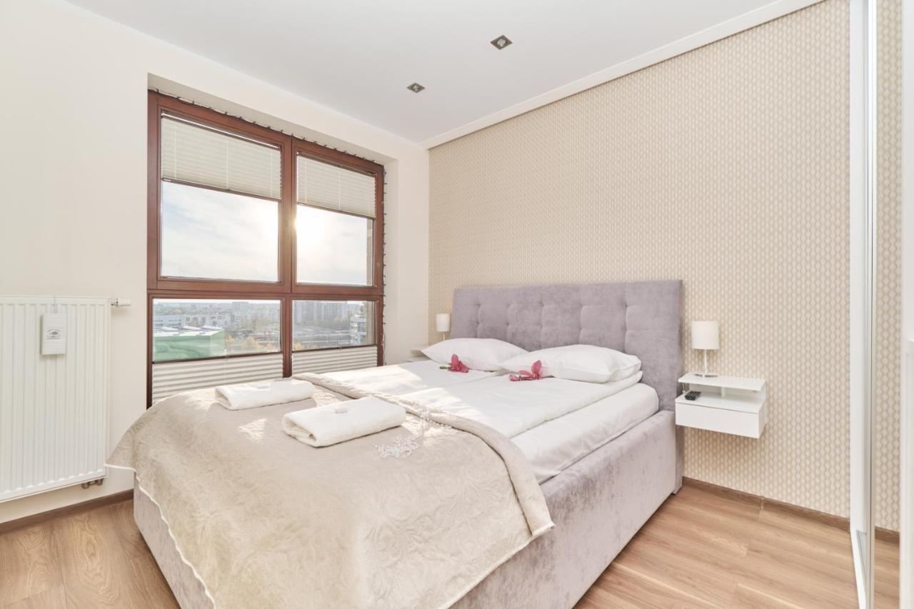 Apartment Wroclaw Krakowska With Balcony And Free Garage By Noclegi Renters Esterno foto