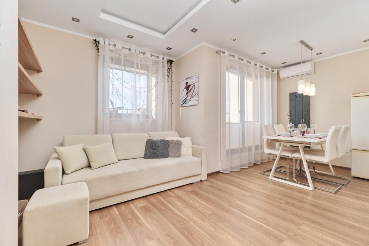 Apartment Wroclaw Krakowska With Balcony And Free Garage By Noclegi Renters Esterno foto