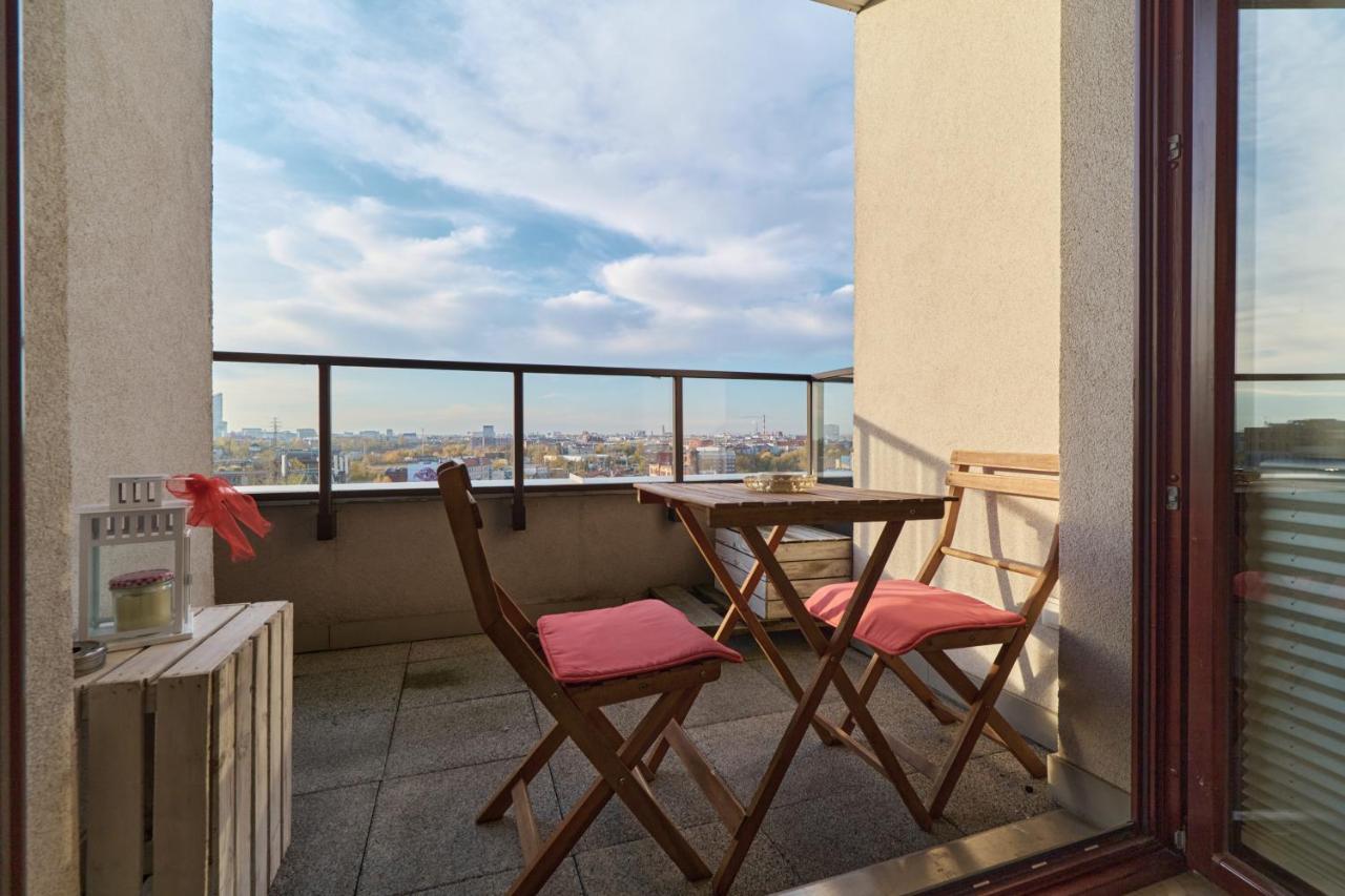 Apartment Wroclaw Krakowska With Balcony And Free Garage By Noclegi Renters Esterno foto